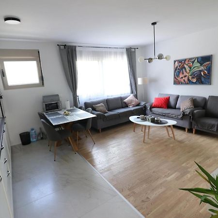 Apartment Sandrita Котор Екстериор снимка