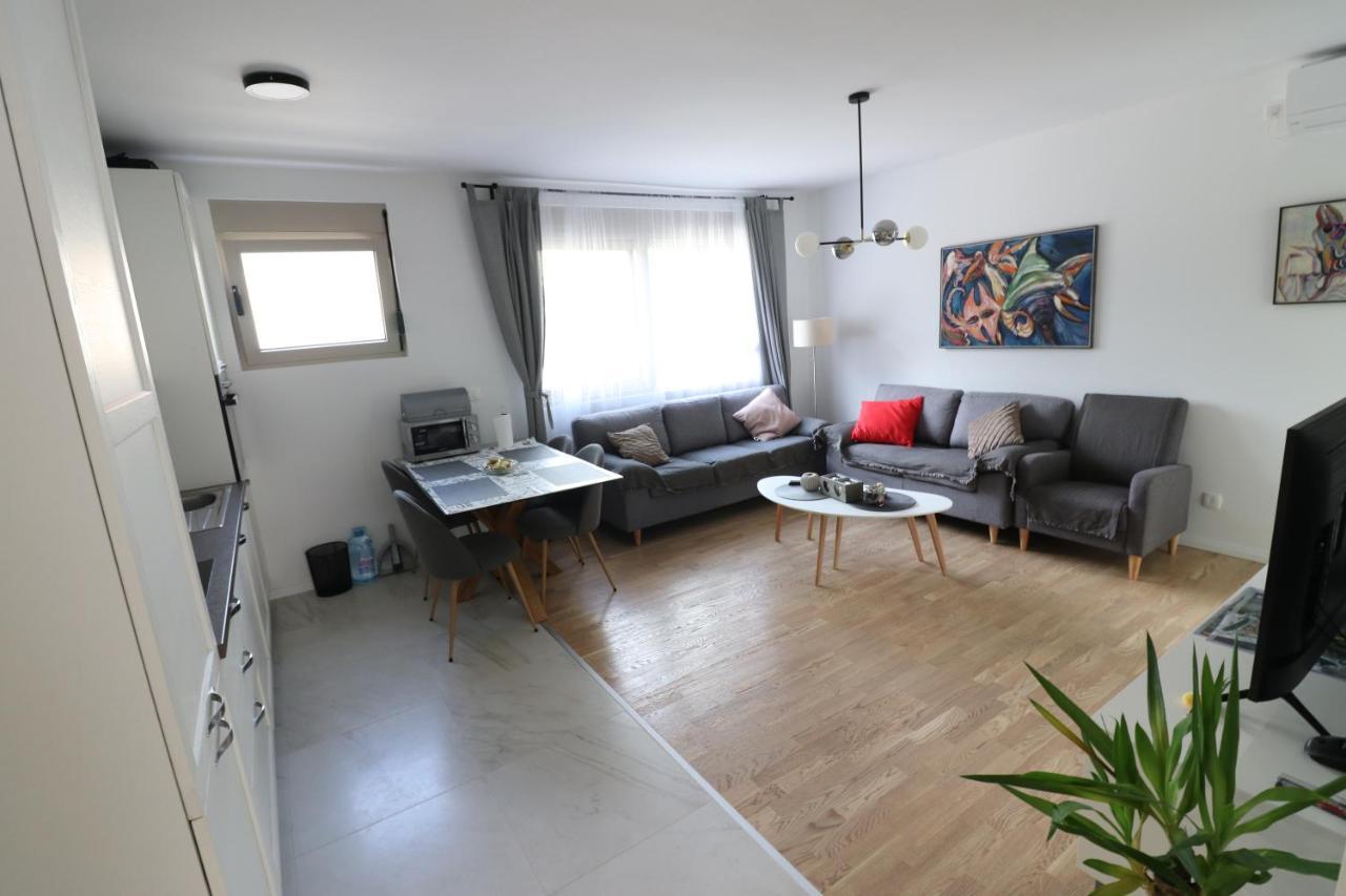Apartment Sandrita Котор Екстериор снимка